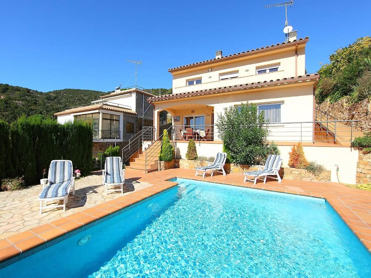 Holiday Home Mas Ambros By Interhome location
